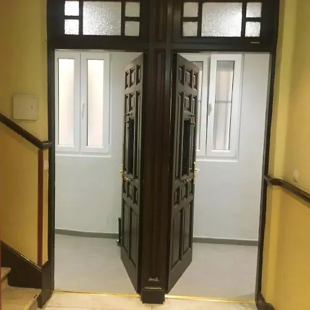 Welcoming In - 35 M² With Comfort Lägenhet