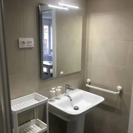 Welcoming In - 35 M² With Comfort León
