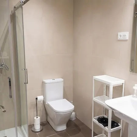 Apartment Welcoming In - 35 M² With Comfort León