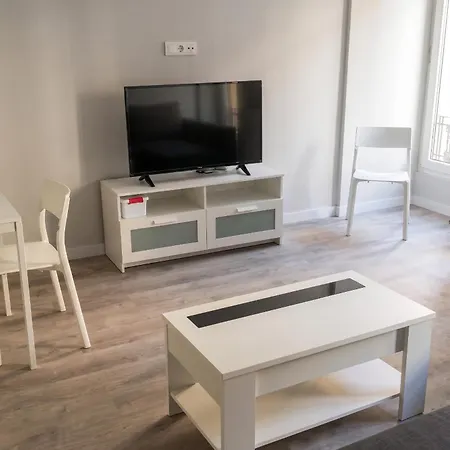 Welcoming In - 35 M² With Comfort * León