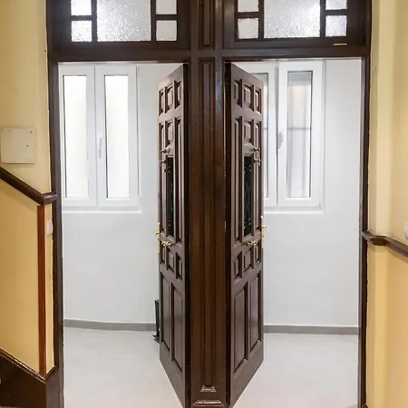 Apartment Welcoming In - 35 M² With Comfort León